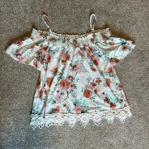 White floral off the shoulder t-shirt size L